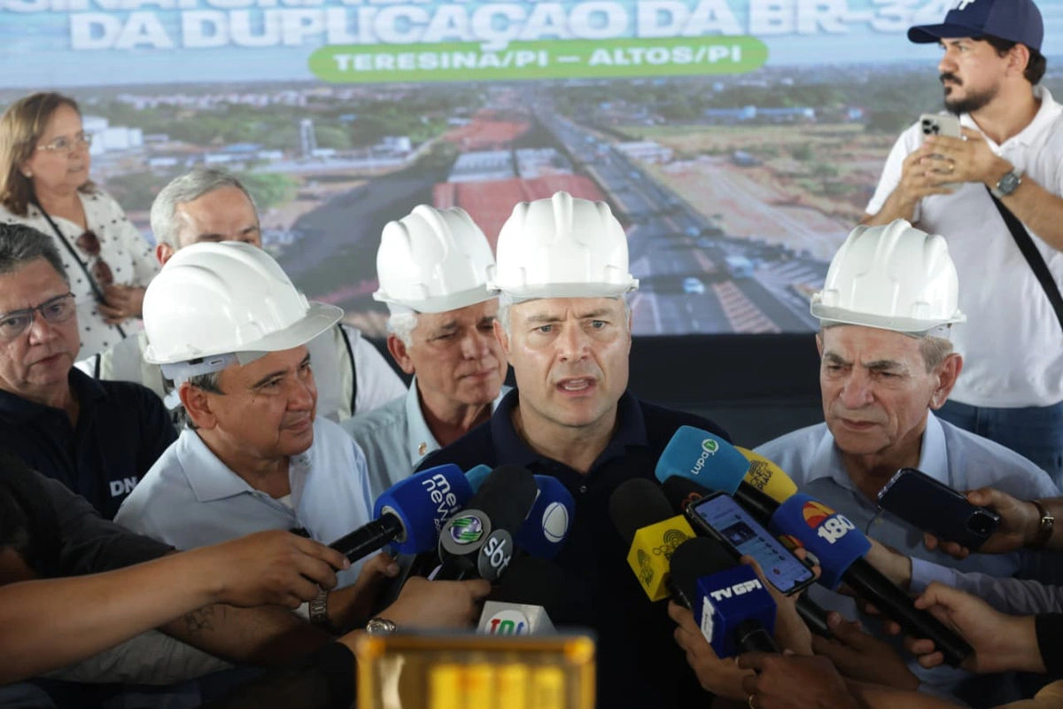 Ministro Renan Filho fala sobre a Transnordestina