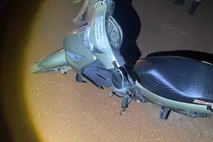 Moto envolvida no acidente em Pedro II (Foto: PM-PI)