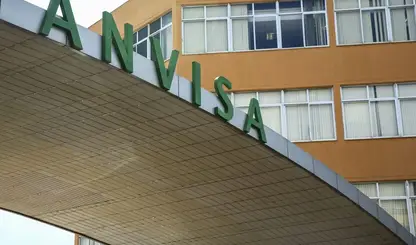 Anvisa apreende lotes falsificados de medicamentos e proíbe implantes com Nesterone no país