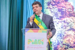 Governador celebra 203 anos de adesão à Independência e homenageia 38 personalidades em Piracuruca (Foto: Gabriel Paulino)