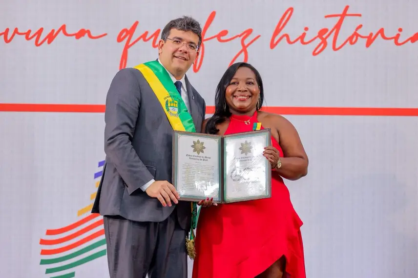Governo do Piauí homenageia 34 personalidades com a Medalha do Mérito Renascença em Oeiras