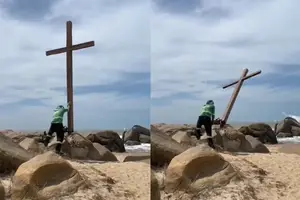 O cruzeiro, fincado em uma pedra desde a década de 1970, é reconhecido como símbolo religioso e cultural da comunidade local (Foto: Reprodução de redes sociais)