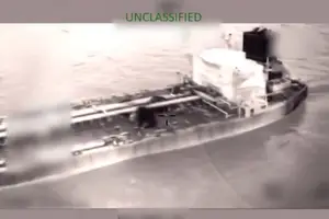 O petroleiro Olina foi apreendido pelos Estados Unidos (Foto: Reprodução | Kristi Noem/X)