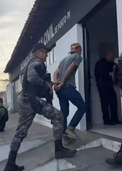 Suspeitos de ordenar crimes e punições por mensagens são alvos de operação no PI