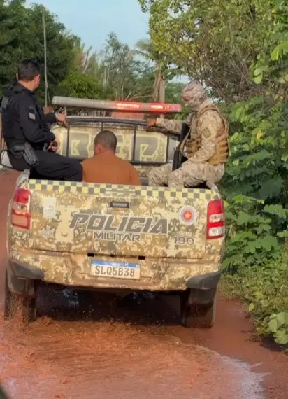 Suspeitos de ordenar crimes e punições por mensagens são alvos de operação no PI