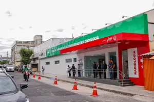 Unidade para tratamento de câncer do Governo do Piauí (Foto: Gabriel Paulino)