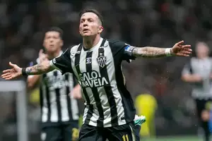 Bernard faz bela jogada e amplia o placar na |Arena MRV (Foto: Reprodução)