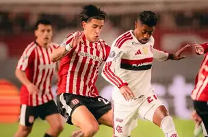 bruno Henrique em contra o Estudiantes (Foto: Reprodução)