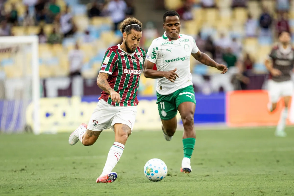 jogadores de Fluminense e Palmeiras