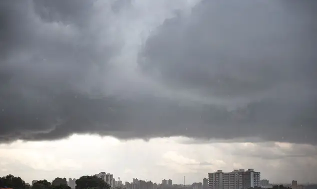 Piauí entra em alerta para chuvas intensas em mais de 200 cidades neste domingo