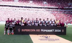Corinthians vence o Flamengo, conquista a Supercopa do Brasil e estraga volta de Paquetá em jogo cheio de polêmica