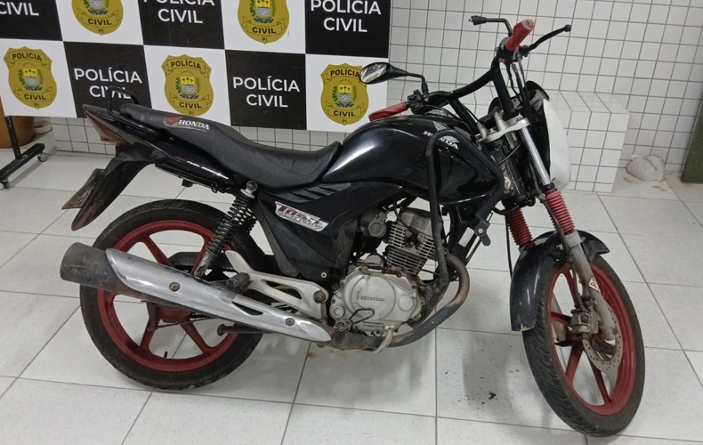 Foragido por homicídios em SP é preso após cair de moto durante perseguição policial