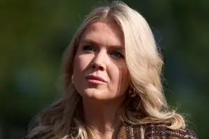 Karoline Leavitt, porta-voz da Casa Branca (Foto: Reprodução | Evan Vucci/AP)