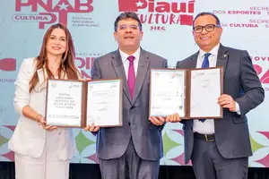 O governador Rafael Fonteles, lançou, nesta quarta-feira (11), no Palácio de Karnak, o edital 2026 do Sistema de Incentivo Estadual ao Esporte do Piauí (Siespi) e do Bolsa Atleta. (Foto: Redação Secom)