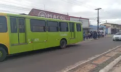 Ônibus quebram em série no Mário Covas e população testa paciência