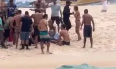 Duas pessoas morrem após queda de asa delta na Praia de São Conrado no Rio de Janeiro