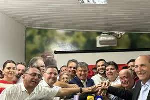 Aliança reúne partidos aliados e confirma nomes para disputar Governo do Estado e Senado nas eleições (Foto: R10)