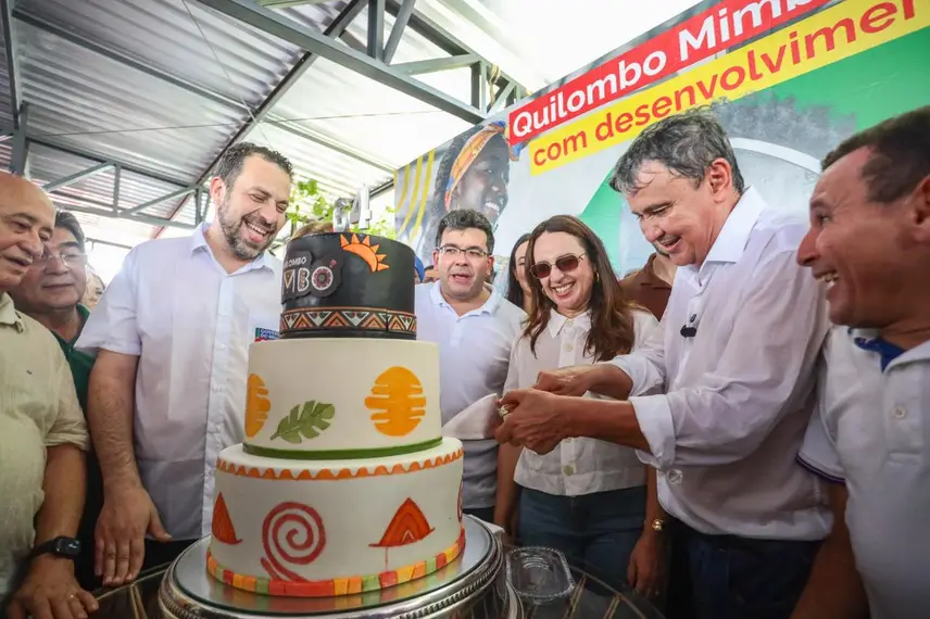 Aniversário de Wellington Dias reúne Boulos e Rafael Fonteles em quilombo