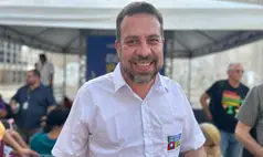 Boulos debate jornada de trabalho em praça pública em Teresina