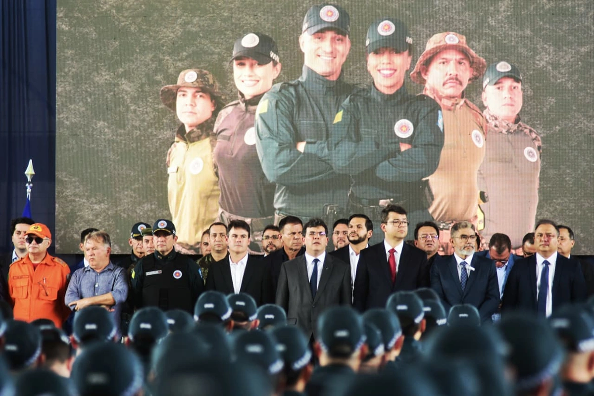Entrega do novo fardamento da Polícia MIlitar do Pìauí