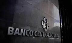 Juros em decisão exigem cautela diante de tensão global e risco inflacionário