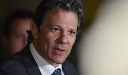 Haddad irá deixar Ministério da Fazenda para concorrer ao Governo de São Paulo