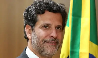Lula anuncia Leonardo Barchini como novo ministro da Educação