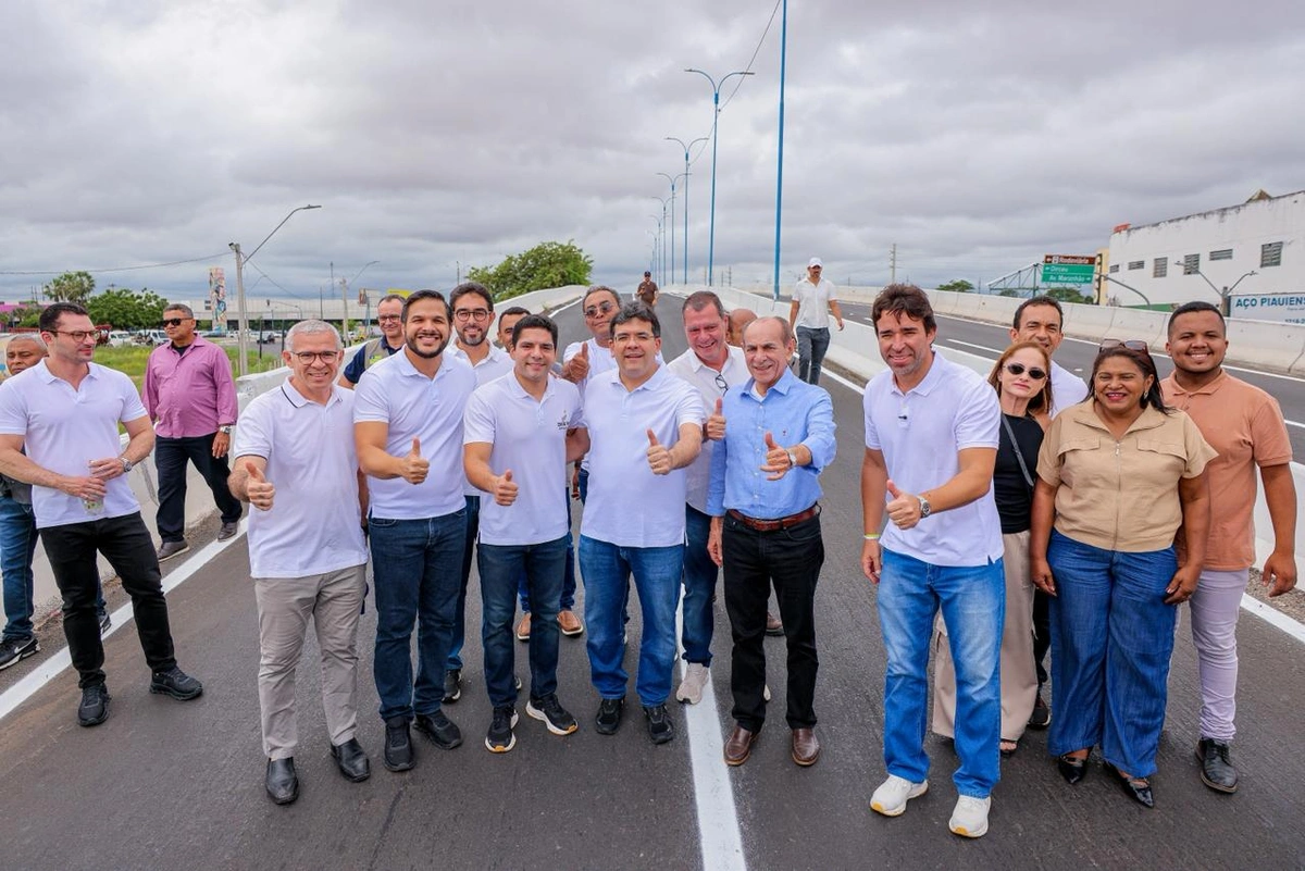 Rafael Fonteles entrega reforma do viaduto da Miguel Rosa