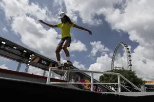 Rayssa Leal faz manobra durante a final do Mundial de Skate em São Paulo (Foto: Adriano Vizoni)