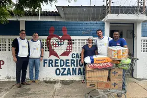 Rotary Club Teresina Piçarra realiza doações à Casa Frederico Ozanam (Foto: Reprodução | Ascom/Rotary Club Teresina Piçarra)