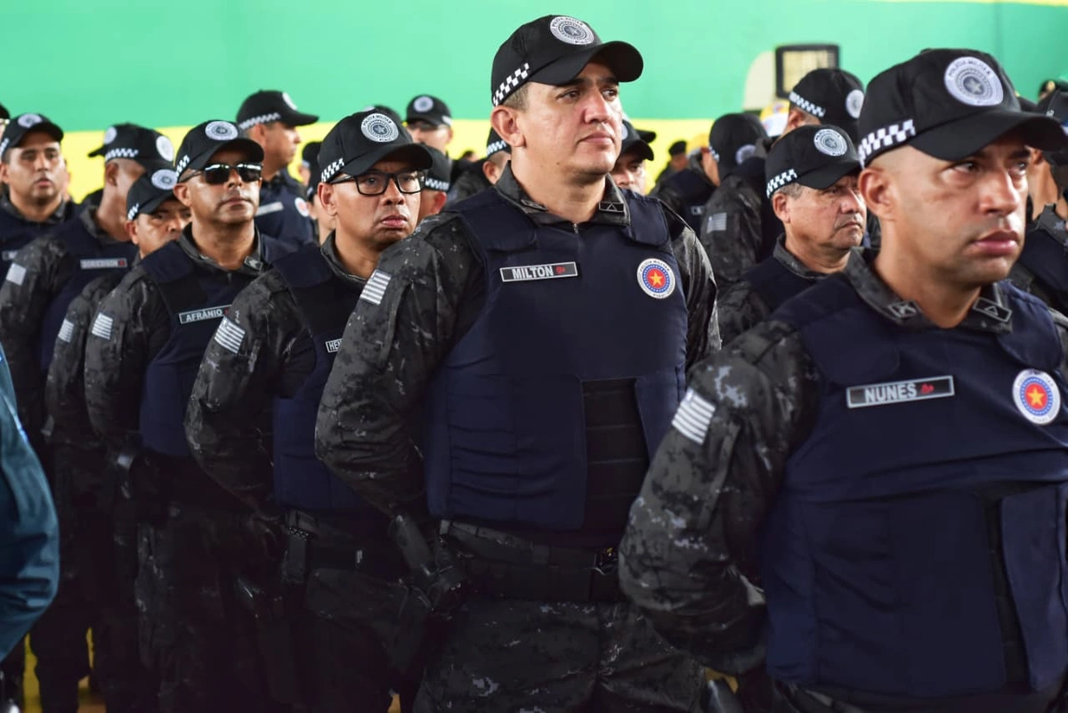 Uniforme de cada batalhão e suas especializadas