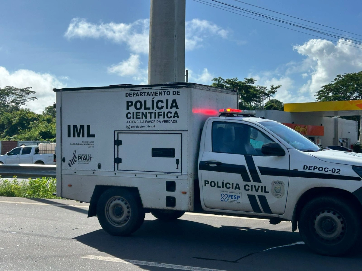 Viatura do IML-PI