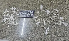 Polícia apreende drogas escondidas em área de invasão no litoral