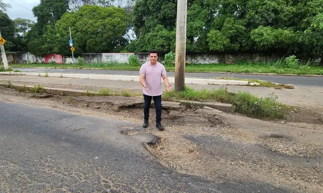 Avenida Henry Wall segue deteriorada e cobra solução definitiva