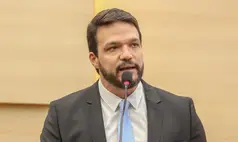 Delegado fica ferido após colisão com viatura na zona leste de Teresina