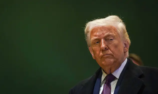 Trump anuncia a suspensão temporária de operação de escolta a navios no Estreito de Ormuz