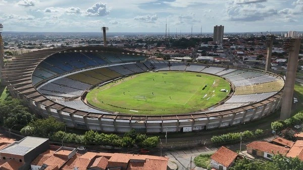 Estádio Albertão, em Teresina
