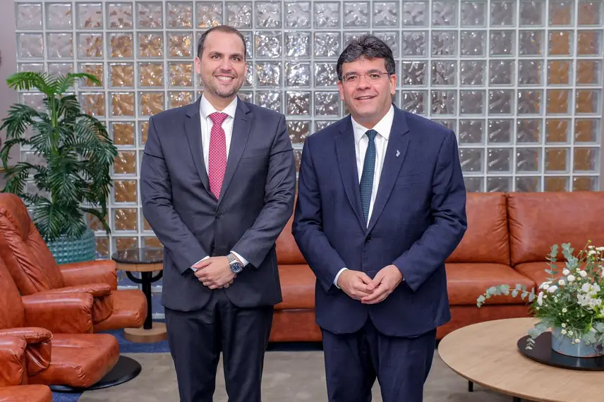 Governador Rafael Fonteles e o novo desembargador Mário Basílio