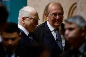 Ministros Edson Fachin e Gilmar Mendes em sessão do STF (Foto: Pedro Ladeira)