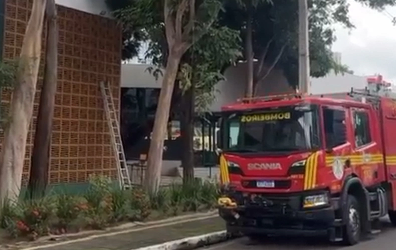 Princípio de incêndio foi registrado, na manhã deste domingo (19), em um restaurante localizado no bairro Jóquei, na zona Leste de Teresina (Bombeiros)
