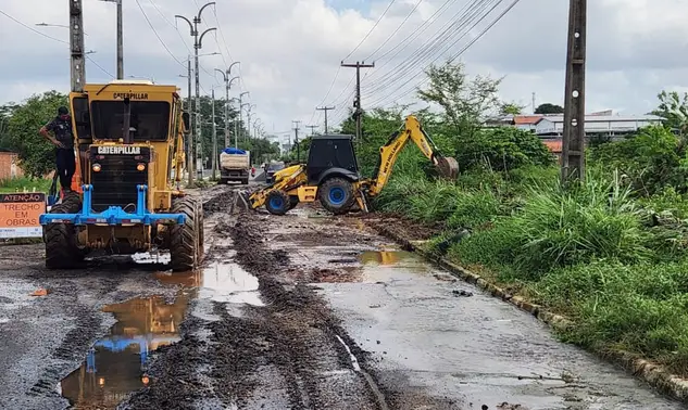 Avenida Henrique Wall de Carvalho precisa de solução definitiva