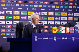 Ancelotti, durante o anúncio dos 26 convocados (Foto: Rafael Ribeiro/CBF)