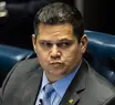 Alcolumbre rejeita leitura dos requerimentos para a instalação de uma CPMI do Banco Master
