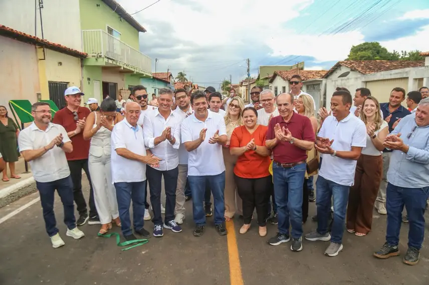 Em Valença, Governo do Estado inaugura museu, entrega asfaltamento e anuncia UTI do Hospital Regional