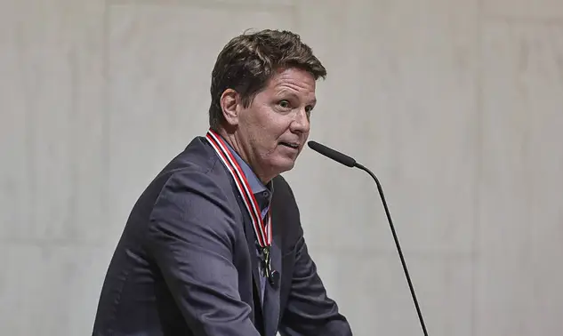 Áudios ampliam desgaste de Mario Frias no caso Master e filme sobre Bolsonaro