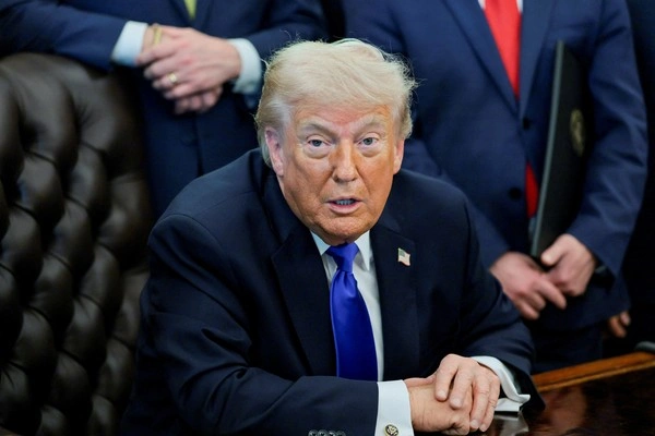O presidente dos Estados Unidos, Donald Trump, durante conversa com jornalistas na Casa Branca - 30 de abril de 2026