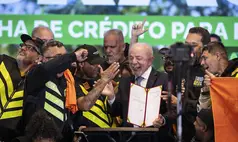 Governo lança crédito de R$ 30 bilhões para motoristas de app e taxistas