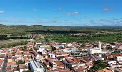 Secretário deixa gestão de Pio IX após denúncia atingir familiar em caso contra prefeito