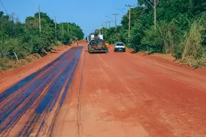 Rafael Fonteles monitora obras de pavimentação em Uruçuí e reforça investimentos em infraestrutura e qualificação (Foto: João Albert)