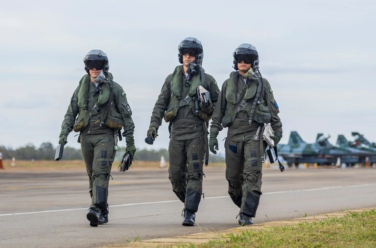 Agentes da Força Aérea Brasileira